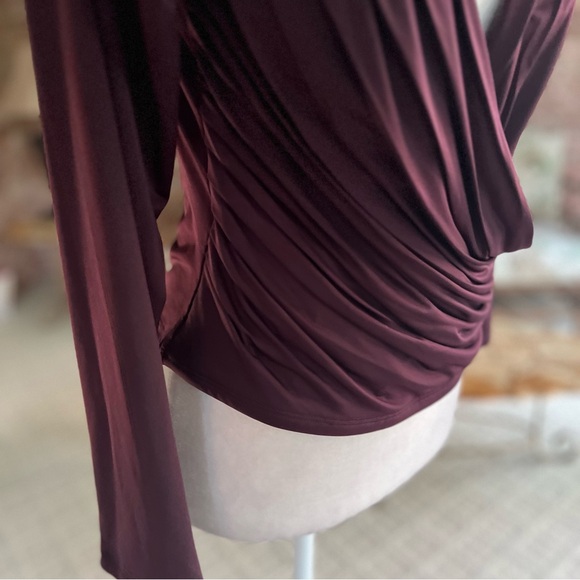 Express Body Contour Plum Crop Ruched Knit Top L - Picture 9 of 9